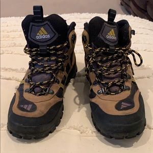 Men’s Adidas hiking boots size 9.5